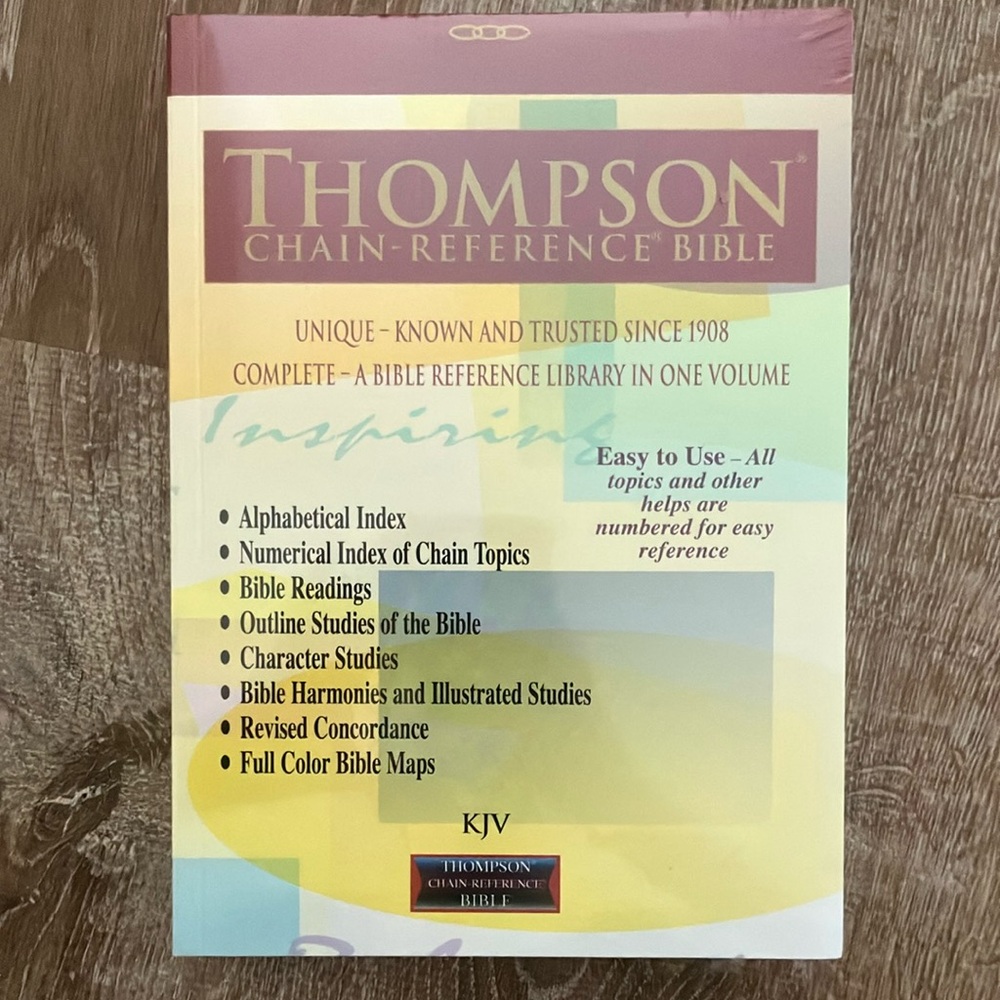 ​Thompson Chain-Reference Bible | KJV Paperback | Brand New In Plastic